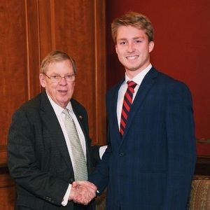 Meet your Posher, Reed